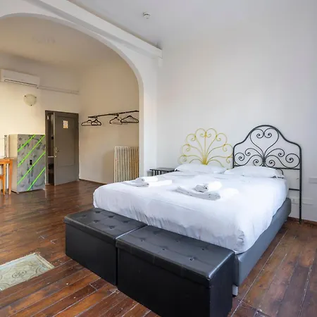 Faenza 37 Florence